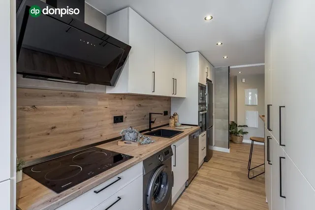 PISO REFORMADO JUNTO AVENIDA CADIZ — 15