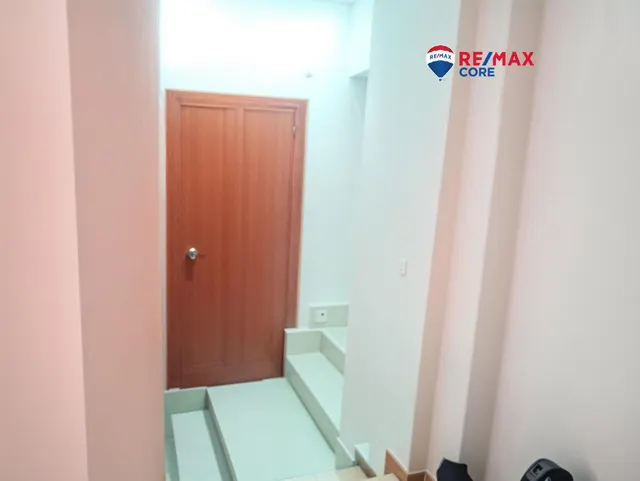 Piso ubicado en el corazón del pueblo — 18