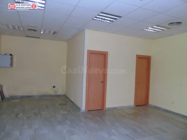 Local comercial 100m² en alquiler - El Santo - foto 3