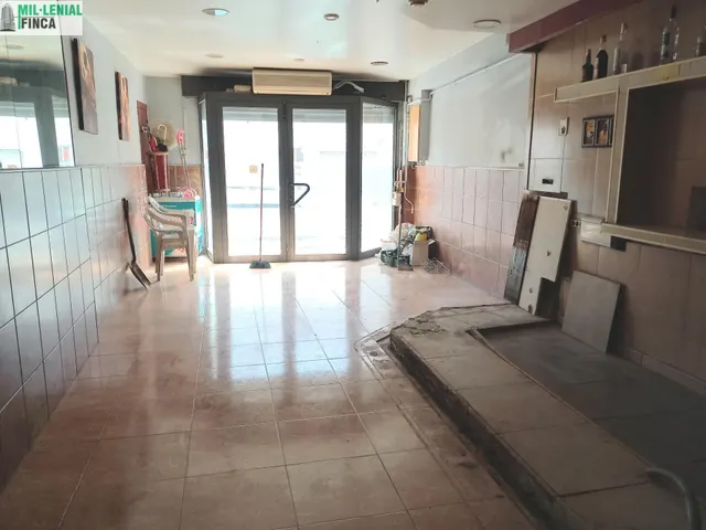 LOCAL COMERCIAL - PARA REFORMAR - NO CAMBIO DE USO A VIVIEND - foto 4