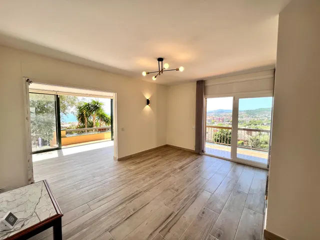 Espectacular vivienda con jardín, piscina y vistas panorámicas al mar en Teià — 10
