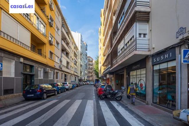 OPORTUNIDAD DE NEGOCIO JUNTO A CALLE RECOGIDAS. — 19