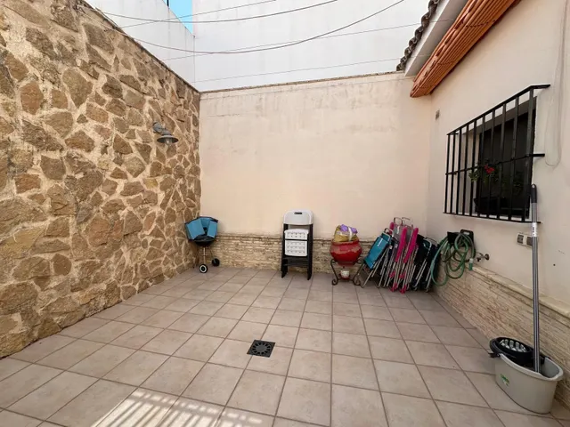 CASA EN LA PUEBLA DE CAZALLA — 44