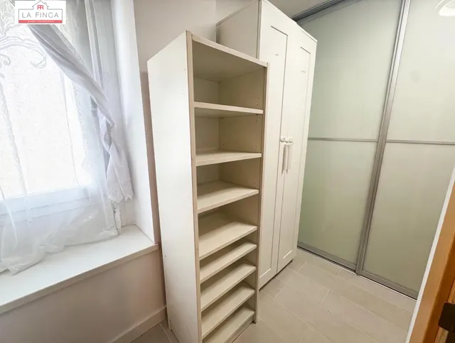 VIVIENDA 4 DORMITORIOS Y 2 BAÑOS MUY CERCA DEL CENTRO — 14