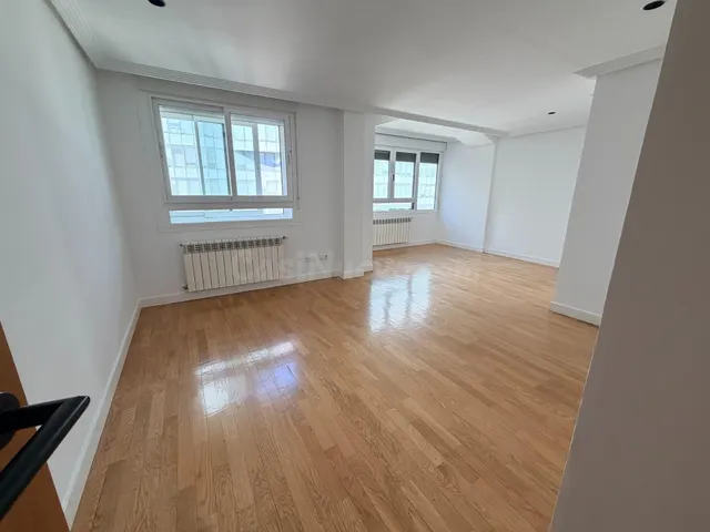 Piso 3 habitaciones 136m² en alquiler - Chamartin - foto 3