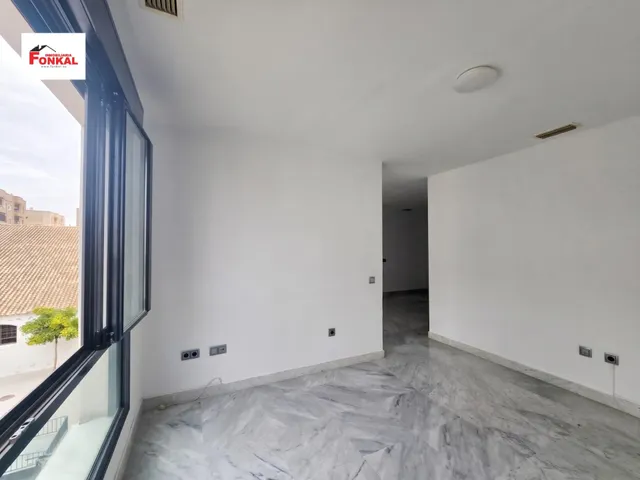 Moderno piso en el centro de jerez — 43