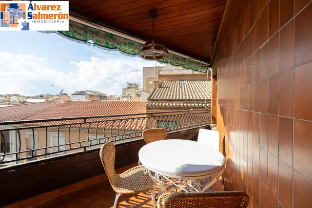 Piso y cochera en venta junto Acera de Darro. — 19