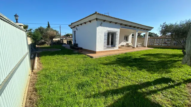 CHALET EN EL PAGO MELILLA SOLO TEMPORADA DE VERANO — 13