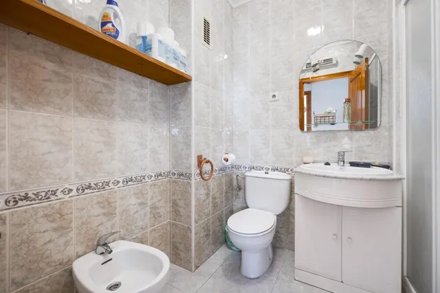 Exclusivo Apartamento en el Corazón de Torrevieja — 13