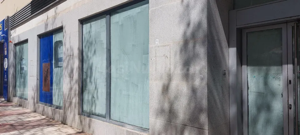 Local comercial 426m² en venta - Marbella
