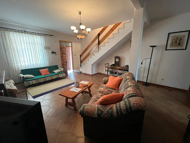 Pareado 6 habitaciones 215m² en venta - Castilla la mancha