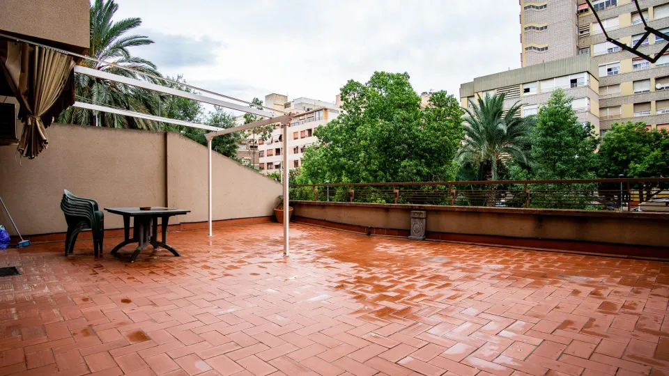Piso en Elda, con amplia terraza y vistas a parque y jardín