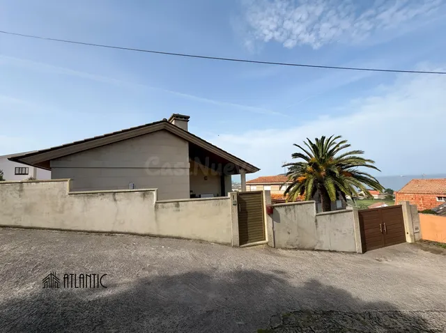 Casa con encantadoras vistas al mar, jardín, piscina y 5 hab - foto 3