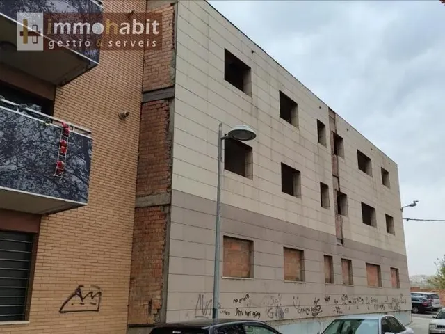 Edificio en venta en Avenida d'Arbeca — 5