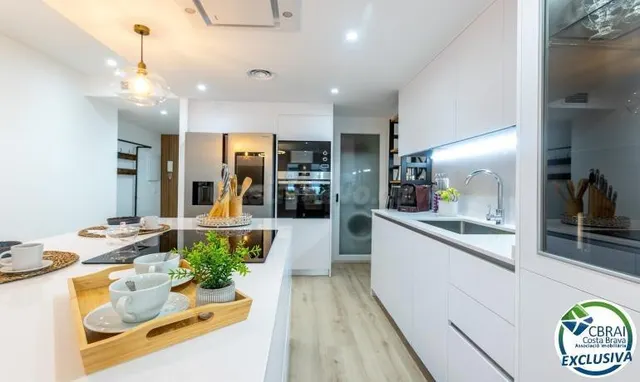 Apartamento reformado con 3 habitaciones a 100 m de la playa - foto 4