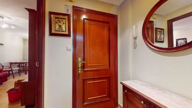 Piso de tres dormitorios de nueva construcción y con garaje — 24