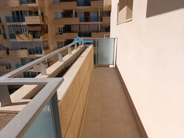 Luminoso piso esquinero con dos terrazas, garaje y trastero en La Cala de Villajoyosa — 11