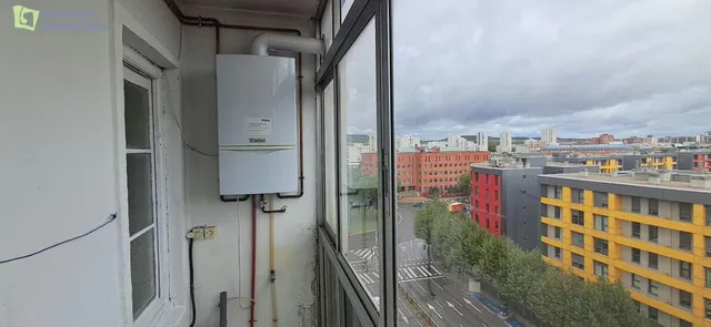 SE VENDE APARTAMENTO LUMINOSO CON GRAN POTENCIAL EN ZONA ALCAMPO EN BURGOS. — 6