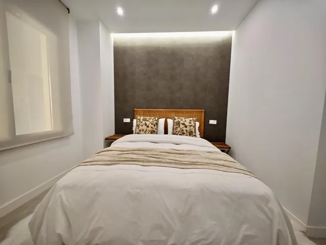 Apartamento en Fuengirola de 2 dormitorios, 2 baños junto al mar en doña sofía — 21