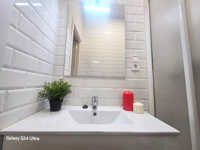 Planta baja 1 habitación 72m² en alquiler - Centro — 21