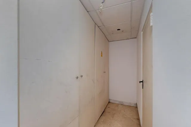 Local comercial 49m² en venta - Extremadura — 12