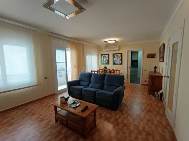 Amplio piso de 4 dormitorios con 2 terrazas en el centro de  - foto 3