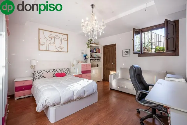 CASA SINGULAR EN ALBAICÍN JUNTO A PUERTA DE ELVIRA — 30