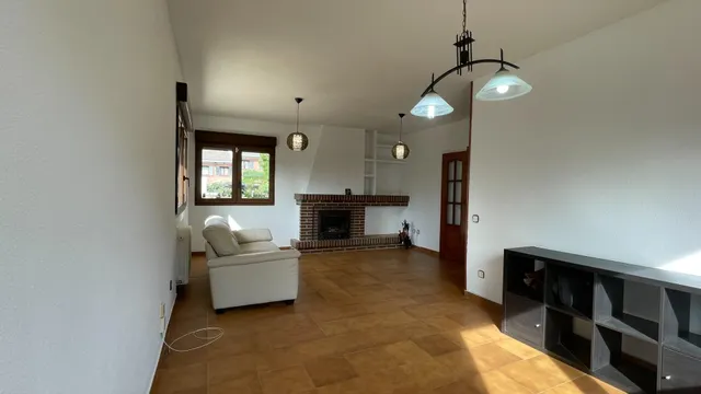 Cómodo chalet independiente en Becerril de la Sierra — 16