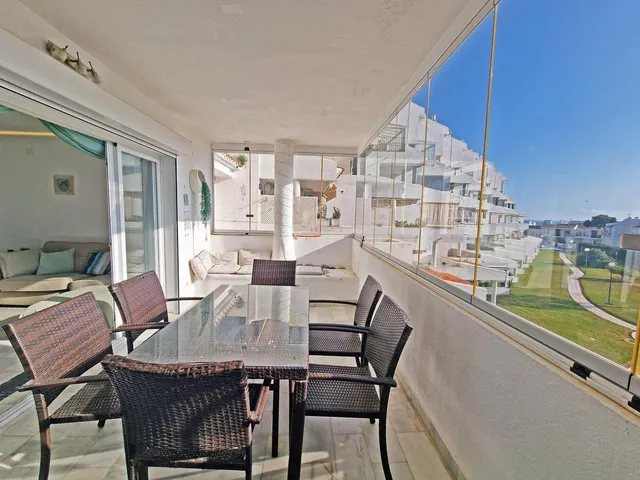 APARTAMENTO 3 DORMITORIOS CALAHONDA — 2
