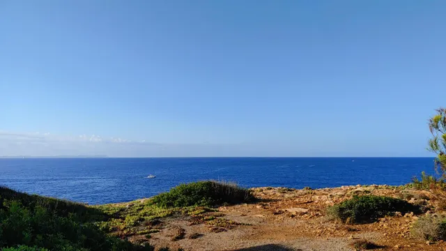 Solar en primera línea de mar con vistas espectaculares — 20