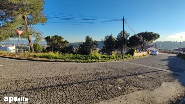 SOLAR CANTONERO EN CAN VINYALS — 10