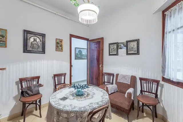 GRAN PISO EN CALLE RECOGIDAS — 18