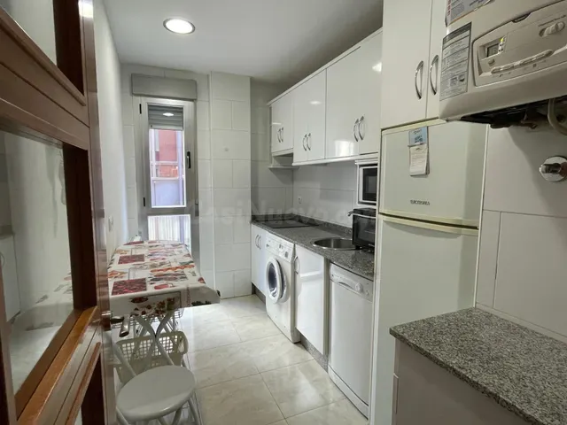 ALQUILER APARTAMENTO ZONA CENTRO DE PONFERRADA — 4