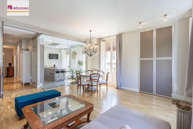 Exclusivo Piso Dúplex en el Corazón de Granada — 5