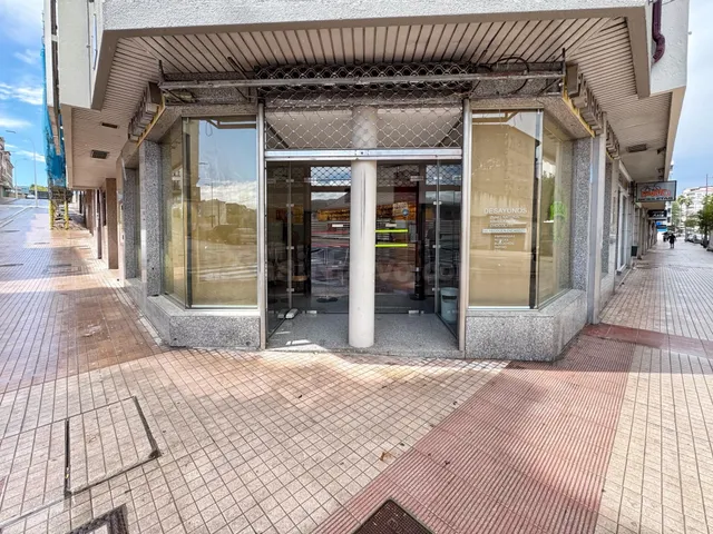 Ubicación estratégica, máxima visibilidad en esquina y el es