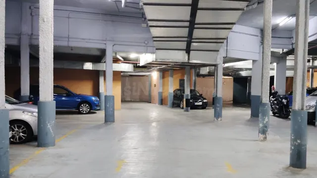Parking 17m² en alquiler - Barcelona — 3