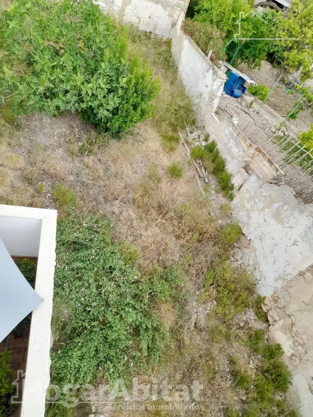 AMPLIO TERRENO URBANO PARA HACER LA CASA DE TUS SUEÑOS — 20