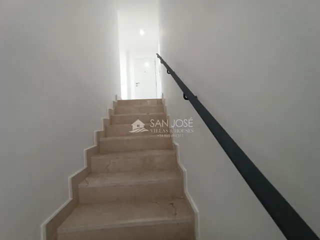 Se vende Villa con piscina en Cañada de la Leña — 12