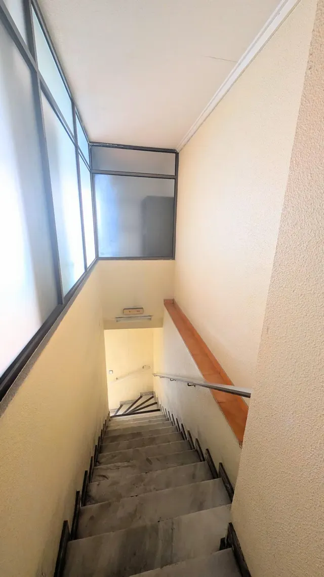 ¡OPORTUNIDAD ÚNICA, OFICINA CON ENTRADA INDEPENDIENTE, 80 m2, ESQUINA TOTALMENTE EXTERIOR, JUNTO A REINA VICTORIA! — 11