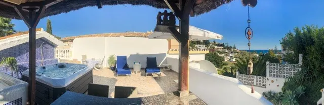 Villa reformada en zona baja de Torremuelle, Benalmádena — 8