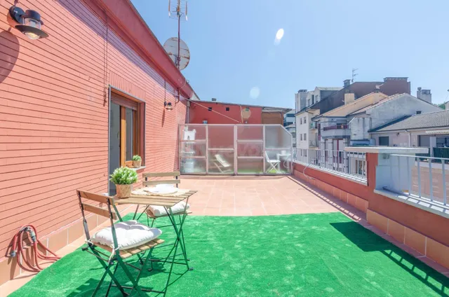 PISO EN ALQUILER CON TERRAZA DE 27METROS EN EL CENTRO DE MIE - foto 3