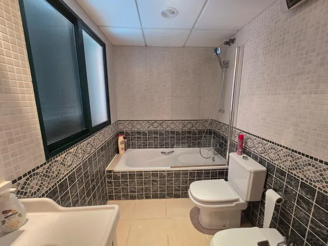 Pareado 5 habitaciones 265m² en alquiler - Santiago bernabeu — 25