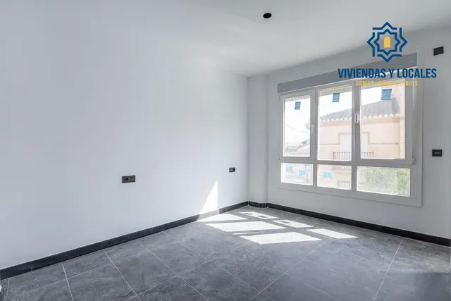 Edificio de nueva construcción en Churriana — 5