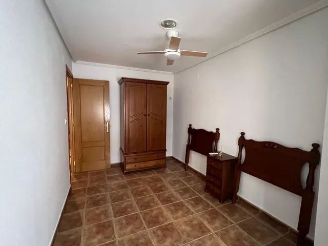 Piso en Venta con Vistas al Mar en Playa Levante, Santa Pola — 9