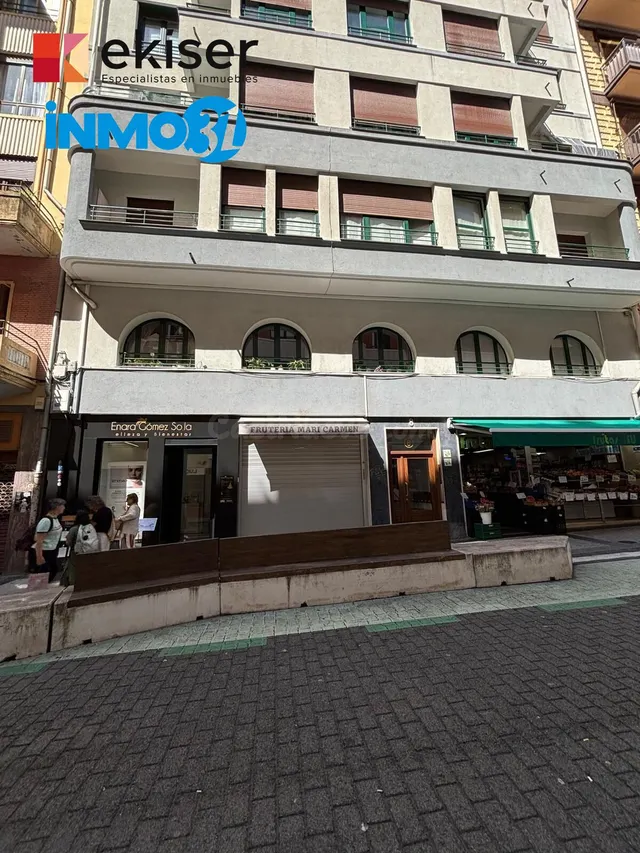 EKISER VENDE PISO CON TRASTERO EN GROS (SAN SEBASTIÁN)