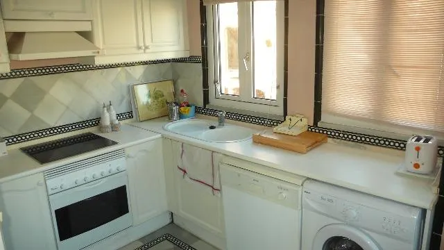 Vivienda ático dúplex con 4 dormitorios en Puerto Sherry, se alquila hasta junio, por temporada. Amueblada. — 7