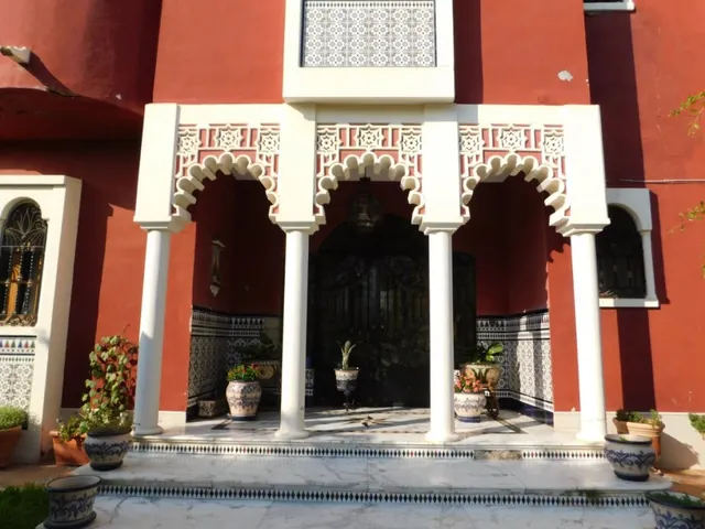 Venta - villa de lujo - Torrevieja - 6 dormitorios - 5 baños - 328 m2 - parcela 1066 m2 - piscina - garaje — 8