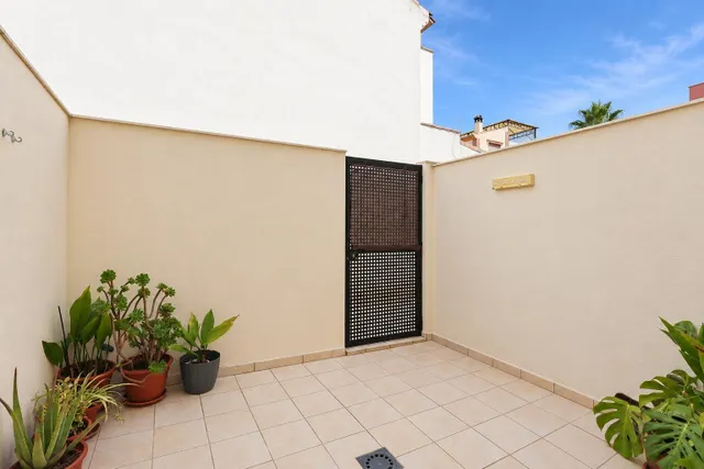Dúplex con patio y terraza en híjar, Las Gabias — 36