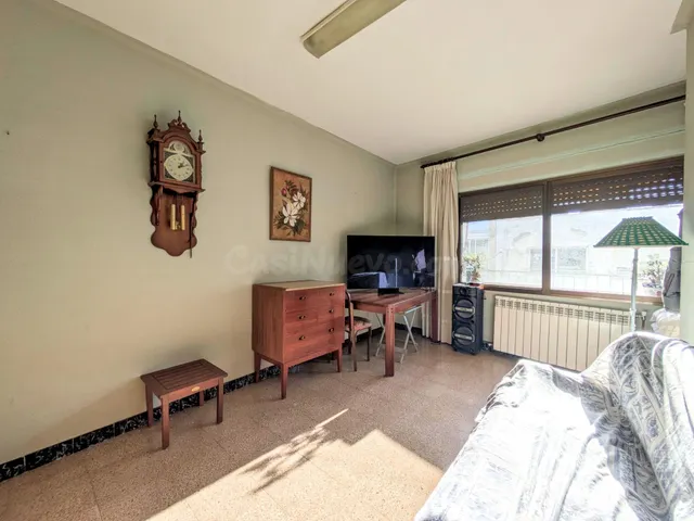 VIVIENDA CON ALMACÉN Y TERRAZA EN PLENO CENTRO DE ALCANAR EN - foto 4