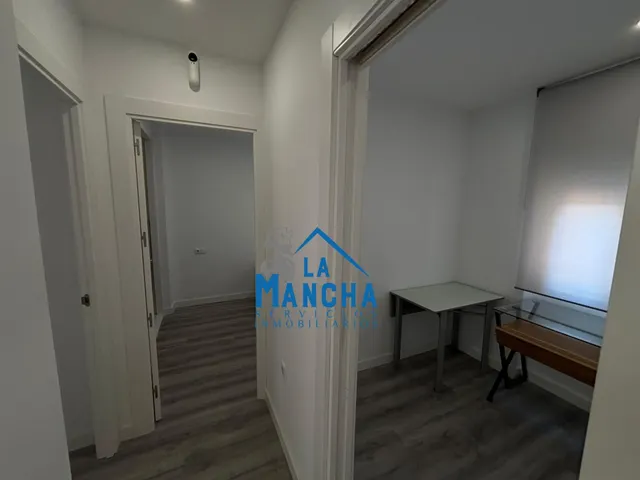 *720€ al mes* inmobiliaria la mancha alquila piso en zona centro de salud canal maria cristina de Albacete — 26